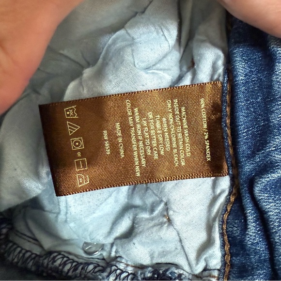 Kut from the Kloth Barb Bermuda distressed jean shorts  plus size 22 - Picture 3 of 8